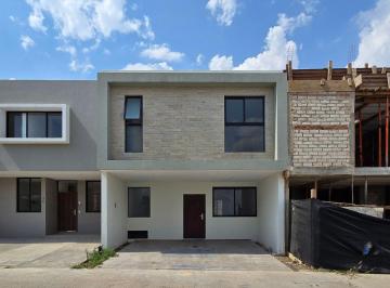Casa de 3 habitaciones, San Pedro Tlaquepaque · Casa en Venta en Zimaltá