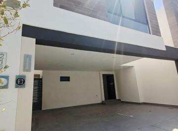 Casa · 152m² · 3 Recámaras · Casa en Renta Amueblada en Privadas del Canadá - Sector Alberta