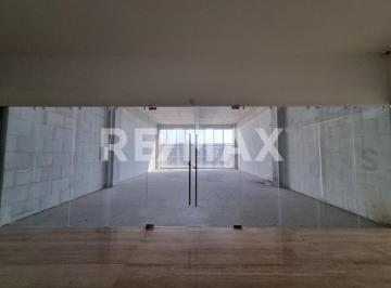 Local comercial · 111m² · 4 Estacionamientos · Local en Venta en Planta Baja - (4)
