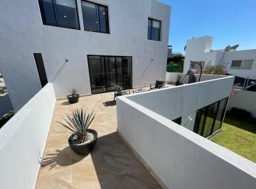 Casa · 136m² · 2 Recámaras · 2 Estacionamientos · Casa a Estrenar en Cumbres del Lago en Venta