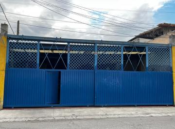 Portón principal · Propiedad Comercial en Venta en Tollocan 1,712 m² Ideal Inversión o Logística