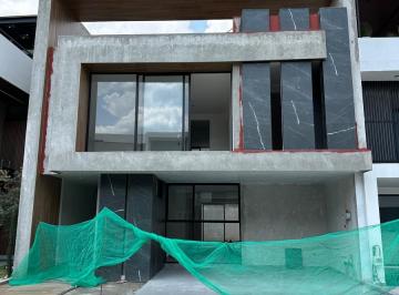 1 · Casa en Venta en Puebla Lomas, Angelopolis, Parque Sinaloa Estrena