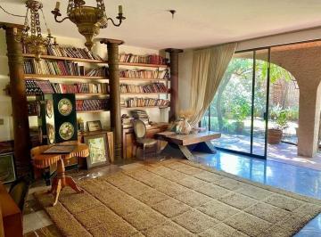 Casa · 520m² · 5 Recámaras · 4 Estacionamientos · Casa en Venta en Pedregal de San Francisco
