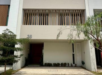 Casa en condominio de 4 habitaciones, Tlajomulco de Zúñiga · Casa en Venta Coto Punto Sur - Junto a Plaza Comercial