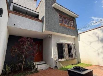 Casa de 4 habitaciones, Morelia · Casa en Venta en Lomas del Valle