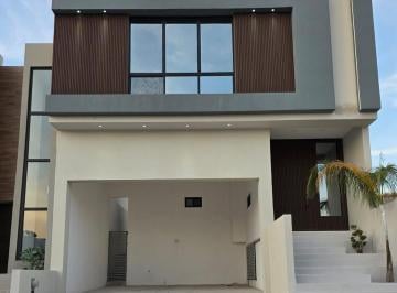 Casa de 3 habitaciones, Chihuahua · Residencia en Venta - Zona Valle Escondido