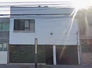 Casa de 3 habitaciones, Iztacalco · Venta de Casa a m de Viaducto Piedad Zona Centrica