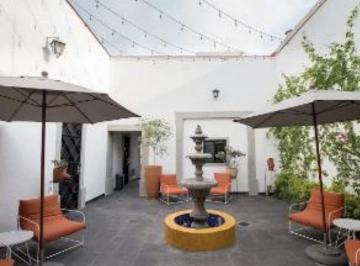 7d0ff5edec97f7c057bb0a209c43488921bd428b813501a73a3745f501d82739 · Hotel Boutique en Venta Casona Independencia, Zona Centro Guadalajara