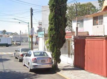 Casa de 2 habitaciones, Iztapalapa · Casa en Excelente Ubicación
