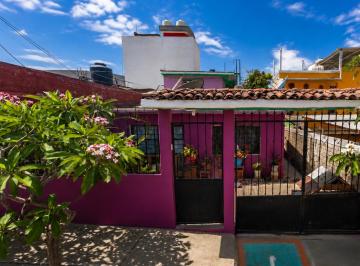 Casa de 4 habitaciones, Oaxaca de Juárez · Casa en Venta en El Rosario, Oaxaca de Juárez.