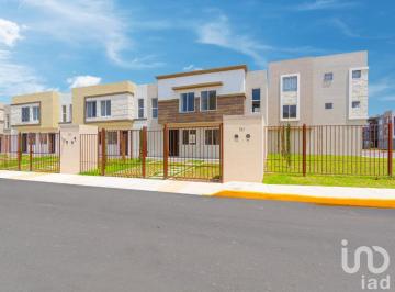 Casa · 62m² · 2 Recámaras · 1 Estacionamiento · Casa en Venta - Nueva - 2 Recamaras, Patio Posterior y Cajón de Estacionamiento.