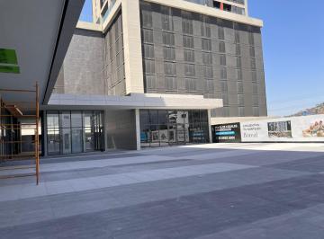 Local comercial · 105m² · 4 Estacionamientos · Local en Venta Zona Valle Oriente en Monterrey.