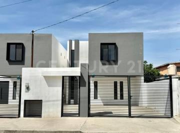 Casa · 140m² · 3 Recámaras · 2 Estacionamientos · Casa en Venta, Colonia Maestros, Ensenada B. C