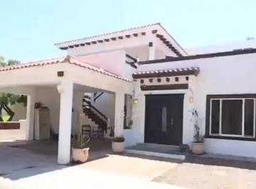 Casa · 200m² · 2 Recámaras · 2 Estacionamientos · Casa en Renta en El Cid