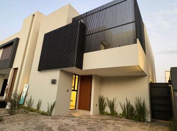 Casa en condominio de 3 habitaciones, León · Casa en Venta Valles del Molino