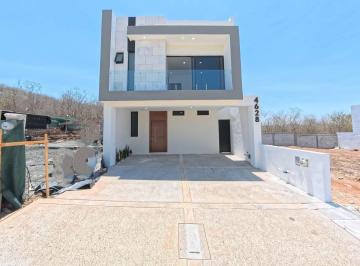 Casa de 3 habitaciones, Mazatlán · Casa en Venta en Pacífico Hills, Mazatlán