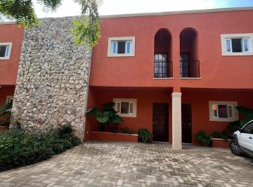 Villa · 135m² · 2 Recámaras · 1 Estacionamiento · Townhouse Amueblado en Renta Al Norte de Mérida