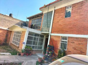 Casa de 2 habitaciones, Ecatepec de Morelos · Casa con Potencial