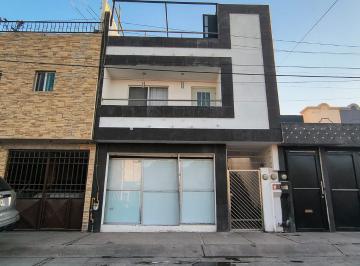 Casa de 5 habitaciones, Soledad de Graciano Sánchez · Casa en Venta en Hacienda de Los Morales, en Av