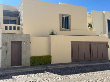 Casa en condominio de 3 habitaciones, Aguascalientes · Casa en Venta en Cto. Las Misiones