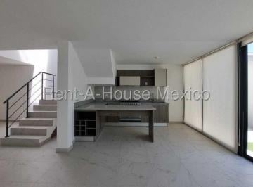 Casa · 147m² · 3 Recámaras · 2 Estacionamientos · El Refugio Casa en Venta de 3 Recamaras Rah3533