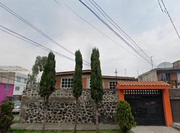 Casa de 4 habitaciones, Cuautitlán Izcalli · Vive La Experiencia de Altura en Tlalpan: Residencia con Gran Potencial
