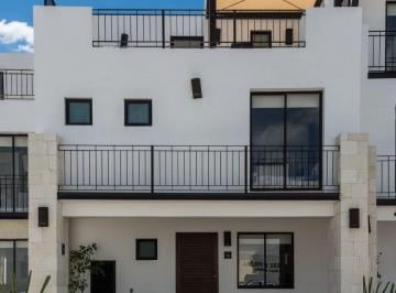 Casa de 4 habitaciones, Querétaro · Casa La Reserva en Venta en El Salitre