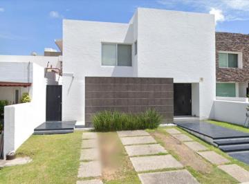 Casa de 4 habitaciones, Querétaro · Hermosa Casa en Cumbres de Lago, Querétaro