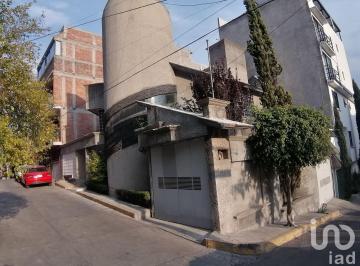 Casa · 211m² · 3 Recámaras · 2 Estacionamientos · Álvaro - Obregón - Casa - Renta