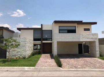 Casa en condominio de 4 habitaciones, León · Casa en Renta/ Venta en Condominio Xv El Molino Residencial & Golf*