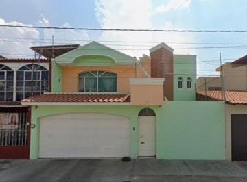 Casa de 3 habitaciones, Morelia · Venta de Casa en La Colonia El Mirador del Punhuato Morelia