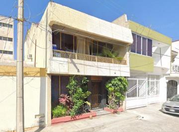 Casa de 4 habitaciones, Tepic · Venta de Casa en Colonia Estadios, Tepic, Nayarit.