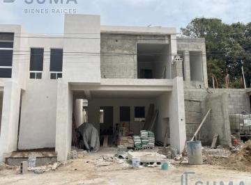 Casa · 150m² · 3 Recámaras · 2 Estacionamientos · Casa en Venta en Col. La Paz, Tampico Tamaulipas.