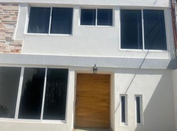 Casa de 4 habitaciones, Celaya · Casa en Venta en Jardines de Celaya, Celaya Guanajuato