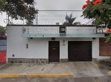 Casa de 3 habitaciones, Cuernavaca · Casa en Venta Jacarandas