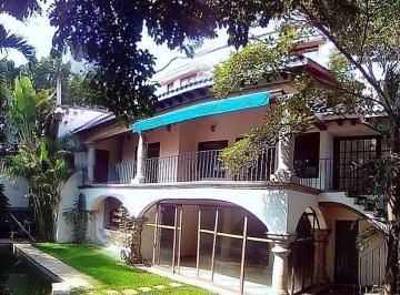 7a4a9082e16a36b3761e2f96c4f6cc7bc876593b0eabb44127ff10024a474466 · Casa Colonial en Venta Vista Hermosa, Uso Comercial