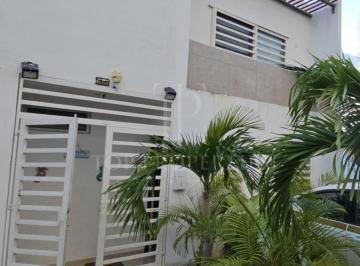 Casa · 130m² · 4 Recámaras · 2 Estacionamientos · Casa en Venta, Residencial Puerto Marino, Puerto Morelos, Q. R.