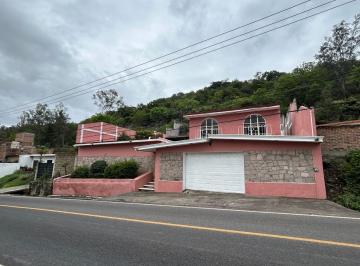 Casa de 4 habitaciones, Morelia · Hermosa y Amplia Casa en Venta en Cointzio con Vista Panorámica