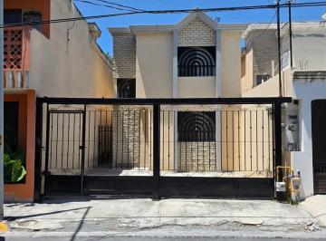 Casa · 2 Recámaras · 2 Estacionamientos · Casa en Renta en Colonia San Cristobal por Citadel