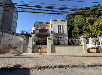 Casa de 4 habitaciones, Guadalajara · Propiedad en Venta Como Terreno