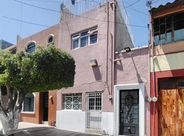 Casa de 4 habitaciones, Guadalajara · Casa en Venta a Pocos Minutos de Av francisco Javier Mina y Preparatoria No 3, en Guadalajara Jal.