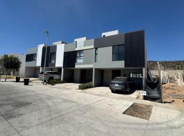 Casa de 3 habitaciones, Tlajomulco de Zúñiga · Casa en Venta en Bosques de Santa Anita, Tlajomulco, Jalisco