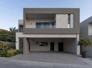 Casa de 3 habitaciones, Monterrey · Casa en Venta en El Uro, Pedregal de La Montaña, a La Altura de Heb El Uro