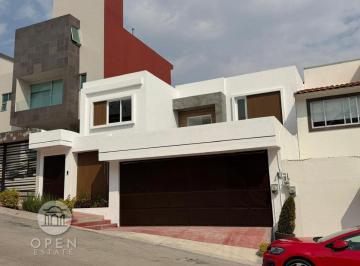 Casa de 4 habitaciones, Naucalpan de Juárez · Hermosa Casa Para Estrenar Dentro de La 6a Sección Lomas Verdes, Acabados de Lujo