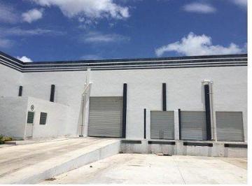 Bodega-Galpón · 2540m² · Bodega en Renta de 2,540 m² Sobre Carretera Mérida - Cancún - (4)