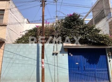 Casa · 214m² · 3 Recámaras · 2 Estacionamientos · Casa en Venta en Iztacalco - (4)