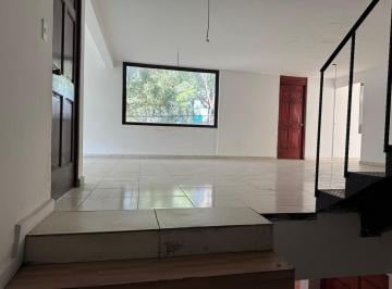 Casa · 244m² · 2 Recámaras · 7 Estacionamientos · Venta de Casa Comercial con Oficina - (4)
