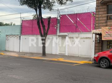 Casa · 124m² · 2 Recámaras · 10 Estacionamientos · Venta de Casa en Av Principal - (4)