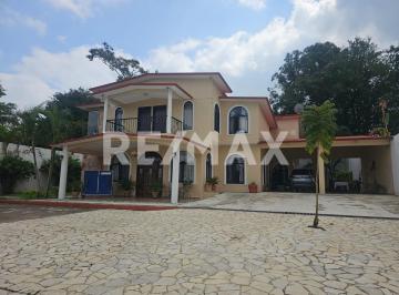 Casa · 442m² · 5 Recámaras · 10 Estacionamientos · Casa en Palenque Chiapas - (4)