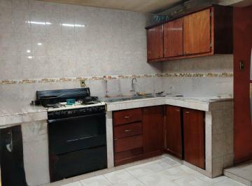 Casa · 154m² · 5 Recámaras · 2 Estacionamientos · Venta de Casa - (4)
